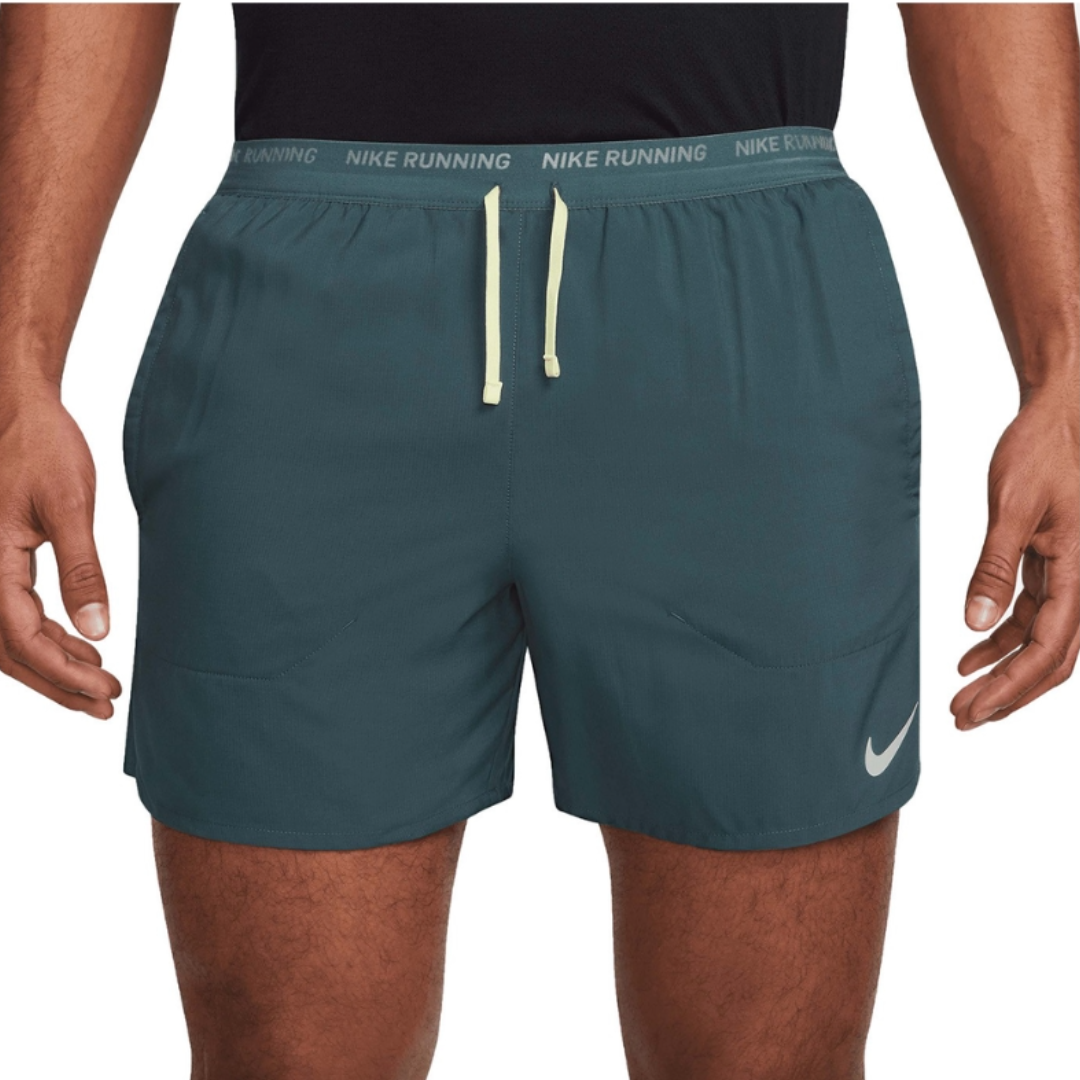 Short para Caballero Nike Stride 5"