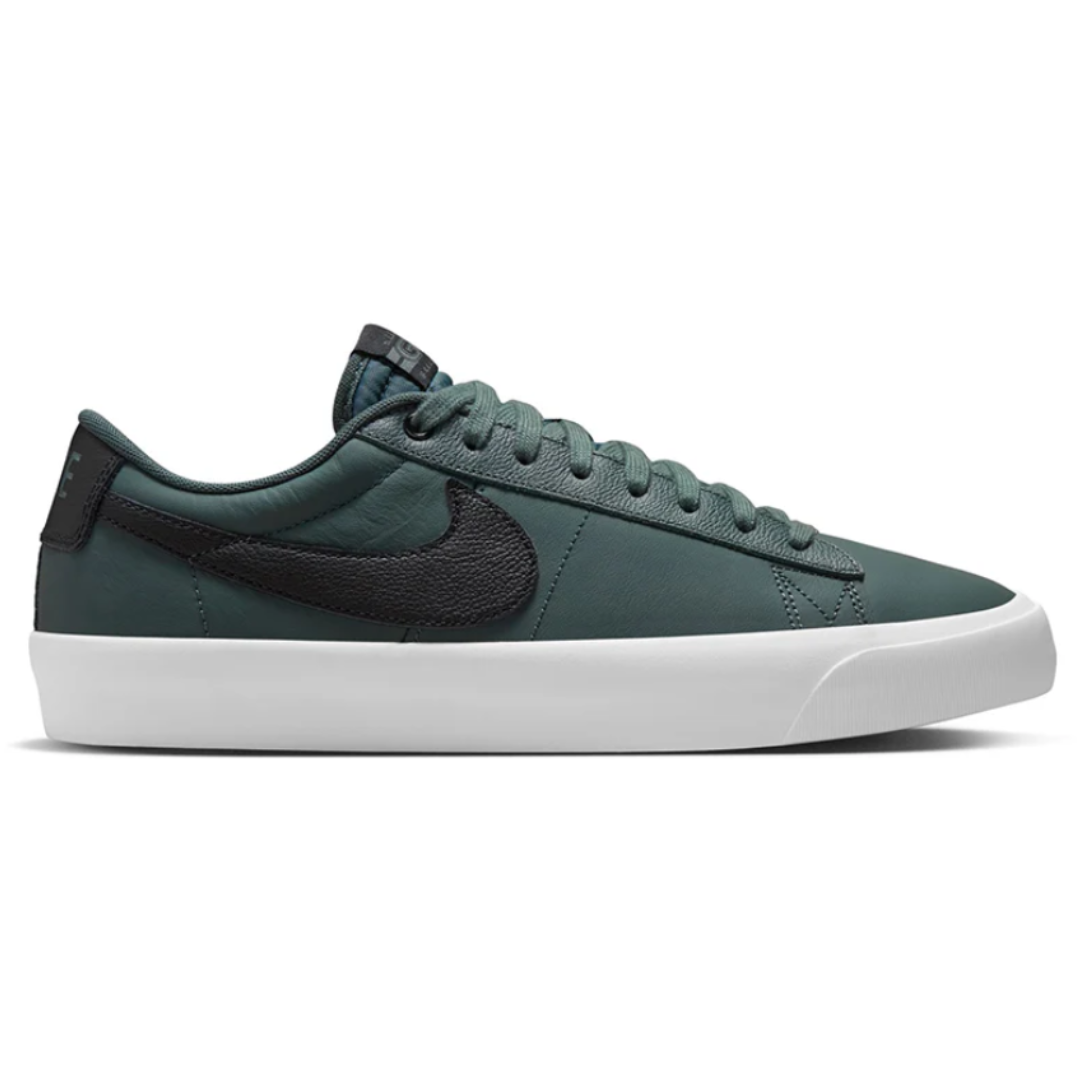 Zapatos Lifestyle para Caballero SB Blazer Low Pro GT
