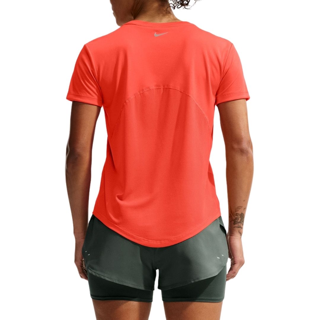 Franela Manga Corta para Dama Nike Miler