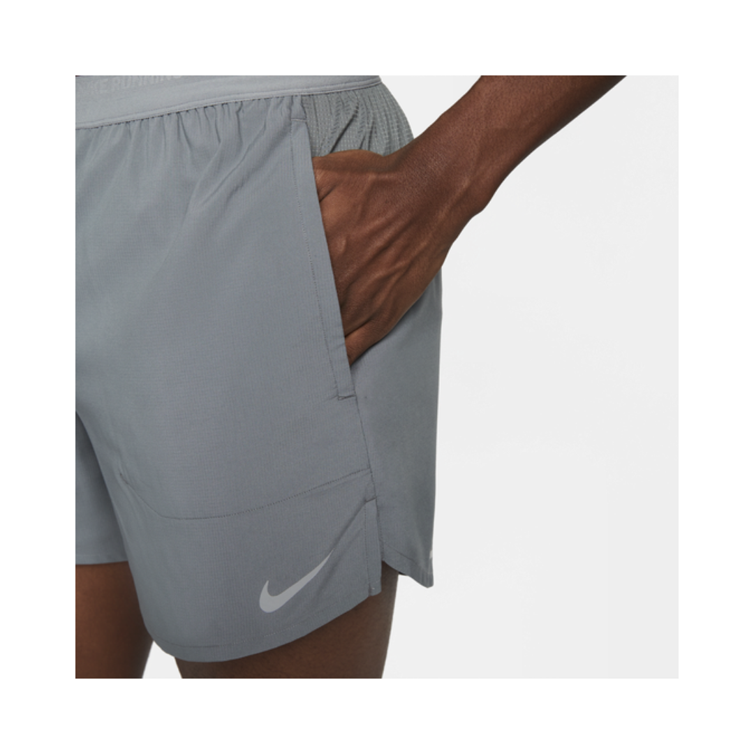 Short para Caballero Nike Stride 5"