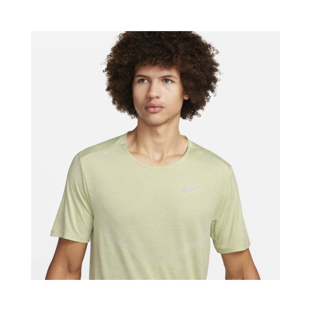 Franela Manga Corta para Caballero Dri-Fit Rise 365