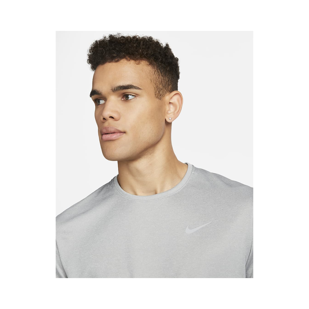 Franela Manga Corta para Caballero Dri-Fit UV Miler