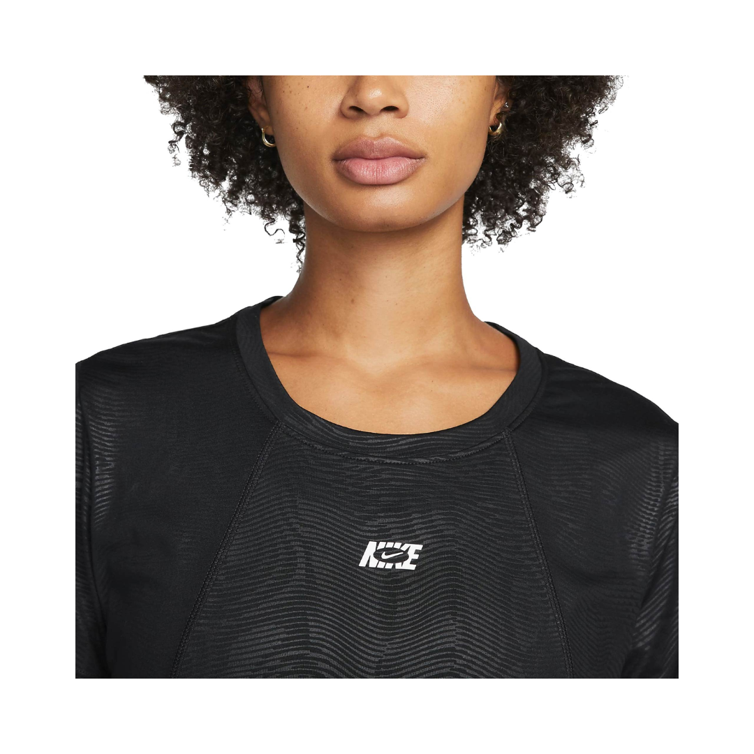 Franela Manga Corta para Dama Dri-Fit One Icon Clash