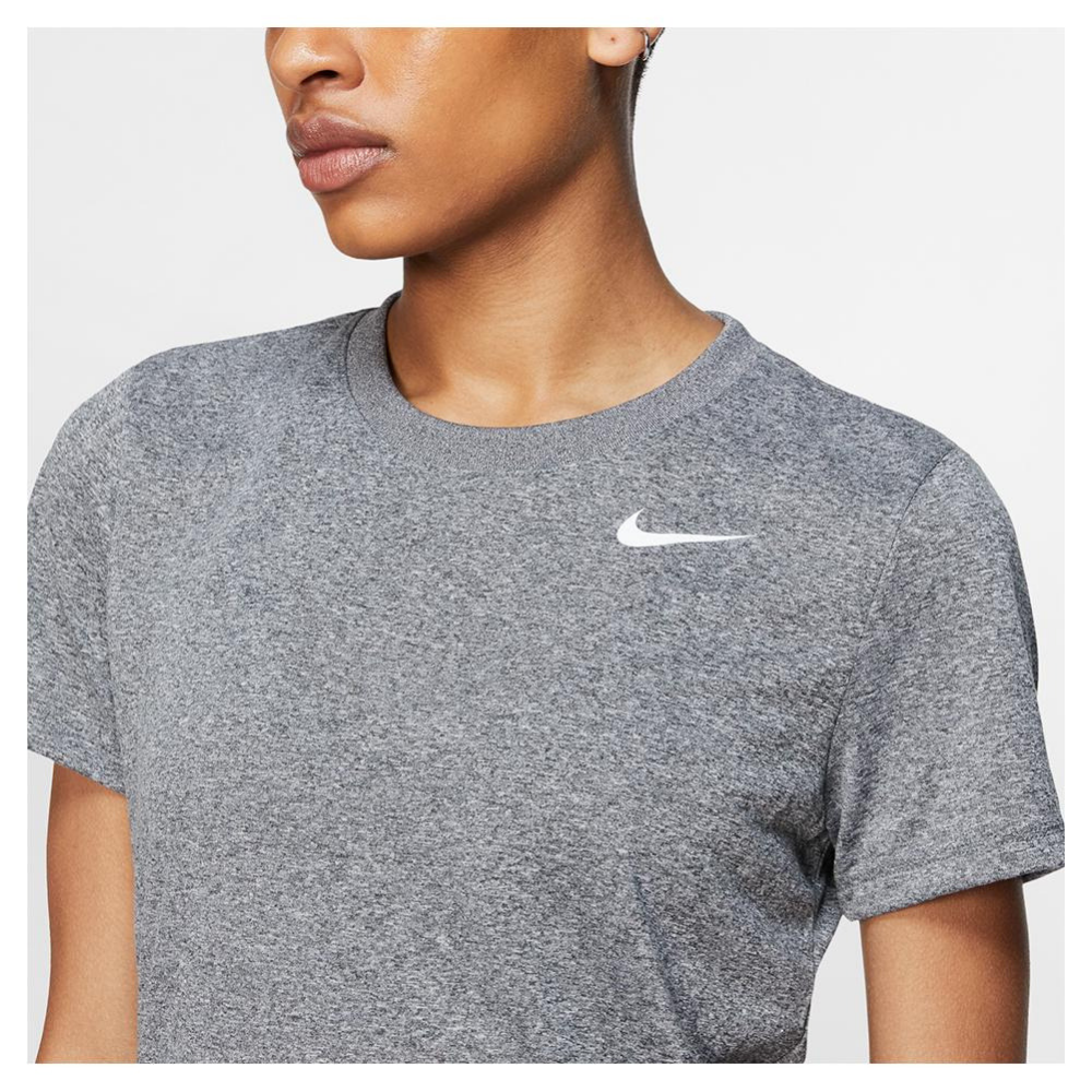 Franela Manga Corta para Dama Dri-Fit Legend T-Shirt